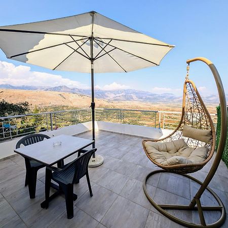 Guesthouse Panorama Nivice ساراندا المظهر الخارجي الصورة