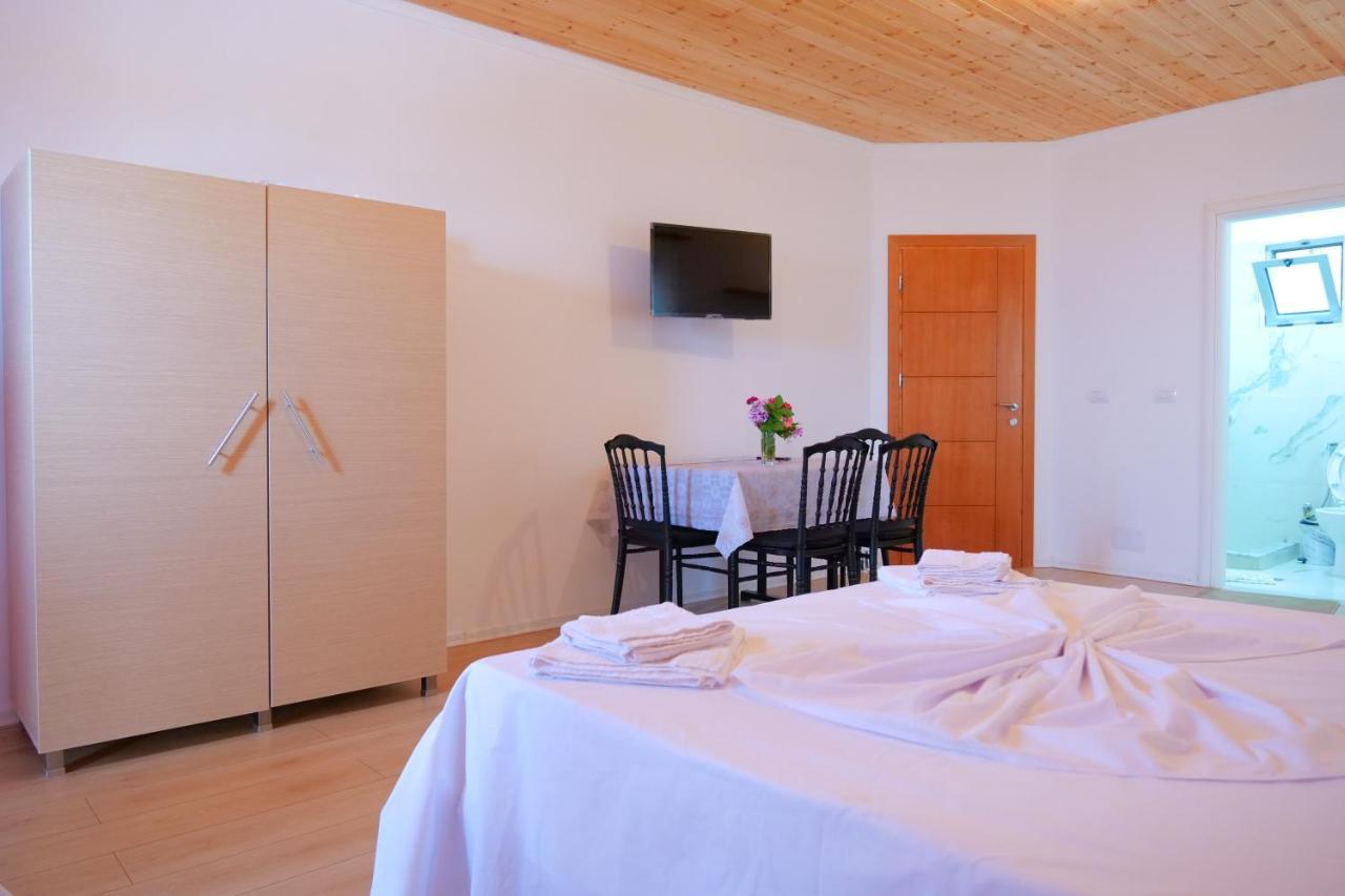 Guesthouse Panorama Nivice ساراندا المظهر الخارجي الصورة